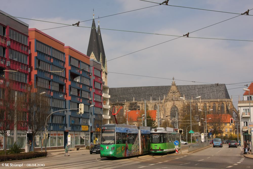Halberstadt, Leoliner Fahrzeug-Bau Leipzig NGTW6H № 1; Halberstadt, Esslingen GT4 № 168 Halberstadt, Leoliner Fahrzeug-Bau Leipzig NGTW6H № 1; Halberstadt, Esslingen GT4 № 168