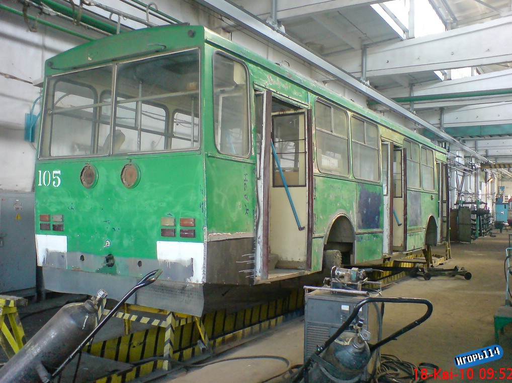 Ровно, Škoda 14Tr89/6 № 105