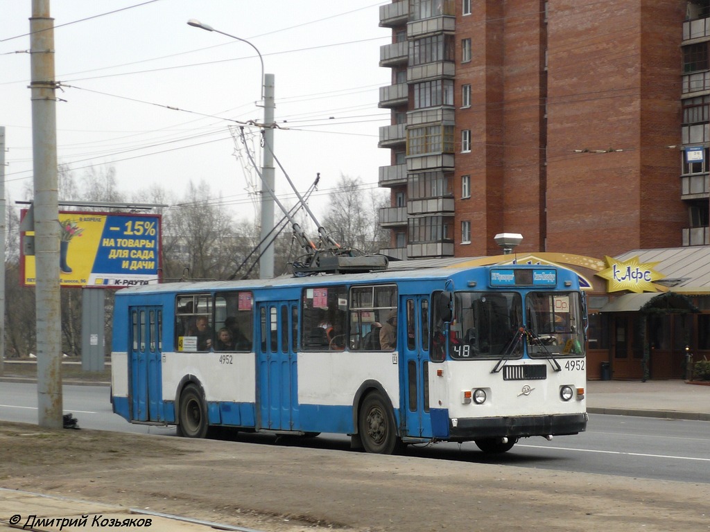 Санкт-Петербург, ЗиУ-682Г-018 [Г0Р] № 4952