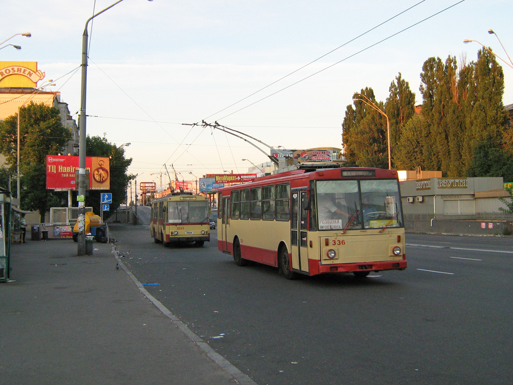 Киев, Škoda 14Tr89/6 № 2033; Киев, Škoda 14Tr04 № 336