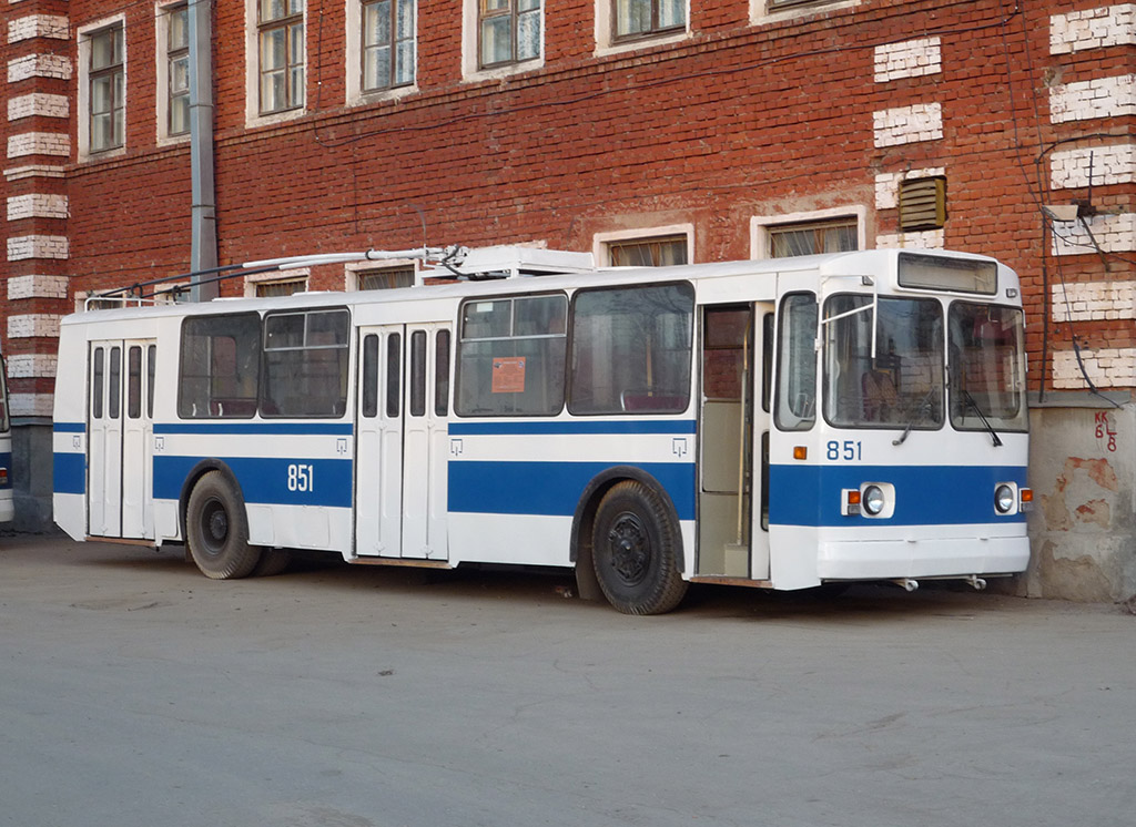 Самара, ЗиУ-682В-012 [В0А] № 851; Самара — Троллейбусное депо № 1