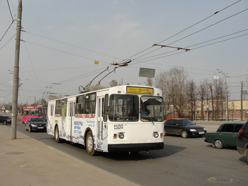 Казань, ЗиУ-682В № 1300