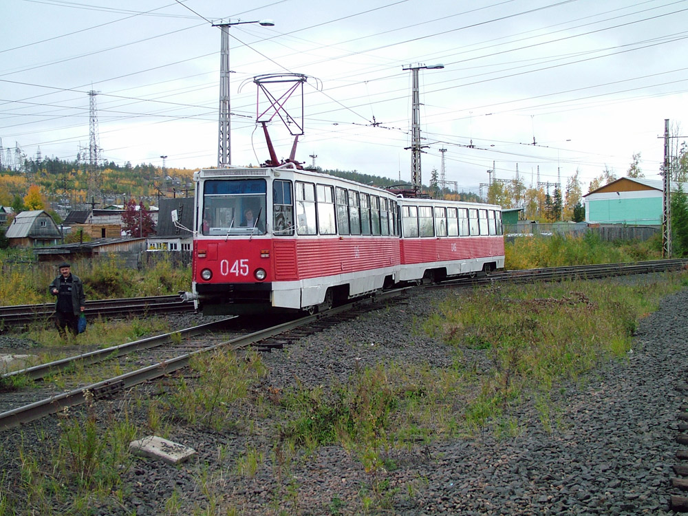 Усть-Илимск, 71-605 (КТМ-5М3) № 045