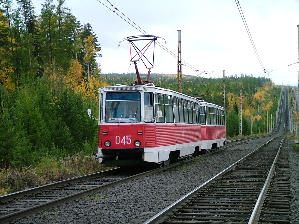 Усть-Илимск, 71-605 (КТМ-5М3) № 045