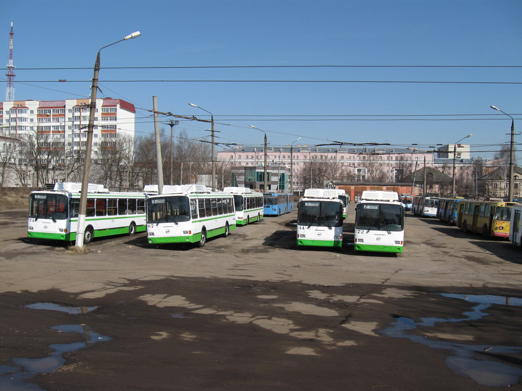 Tver, LiAZ-5280 N°. 67; Tver, LiAZ-5280 N°. 14; Tver, LiAZ-5280 N°. 72; Tver — Trolleybus park