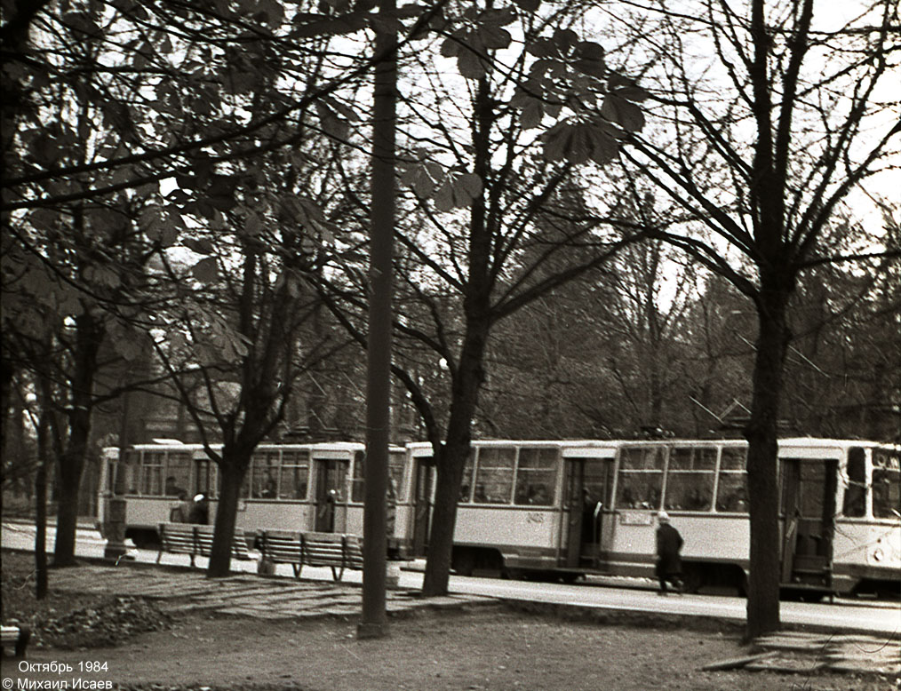 Санкт-Петербург, ЛМ-68М № 2423