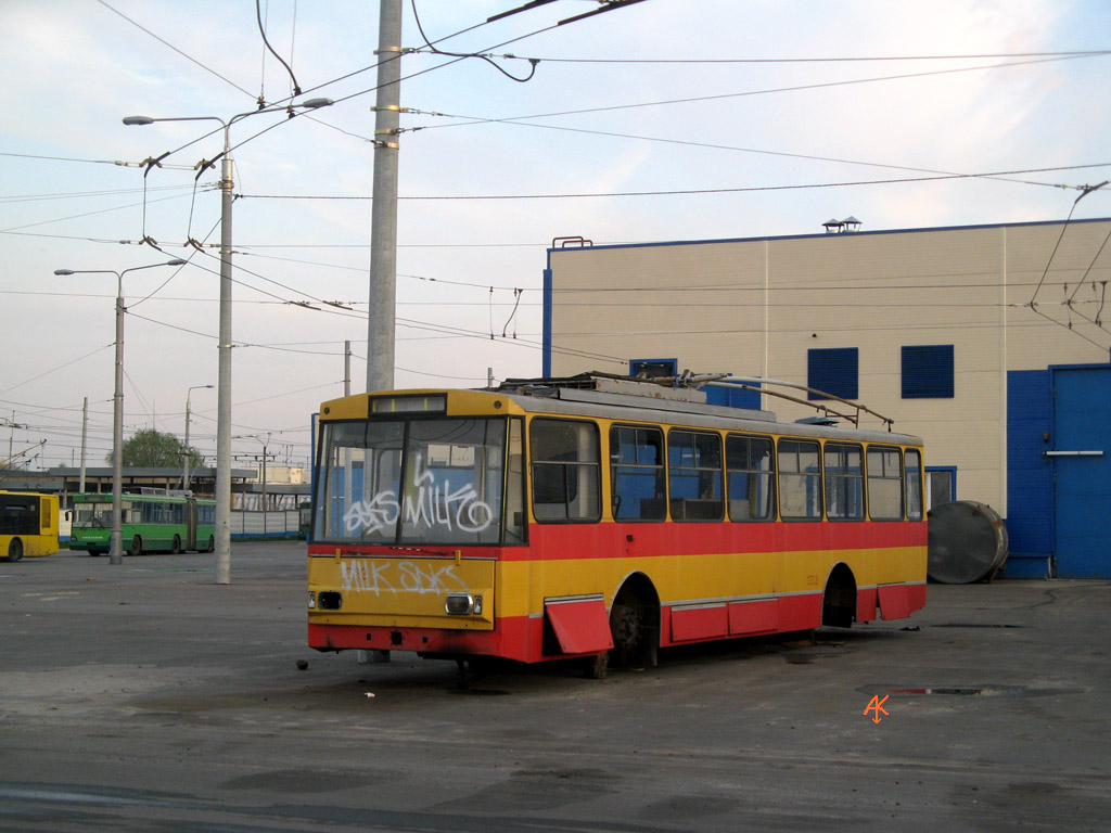 Киев, Škoda 14Tr02/6 № 1002