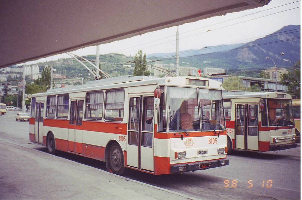 Крымский троллейбус, Škoda 14Tr89/6 № 8105; Крымский троллейбус, Škoda 14Tr11/6 № 6156; Крымский троллейбус — Исторические фотографии (1959 — 2000)
