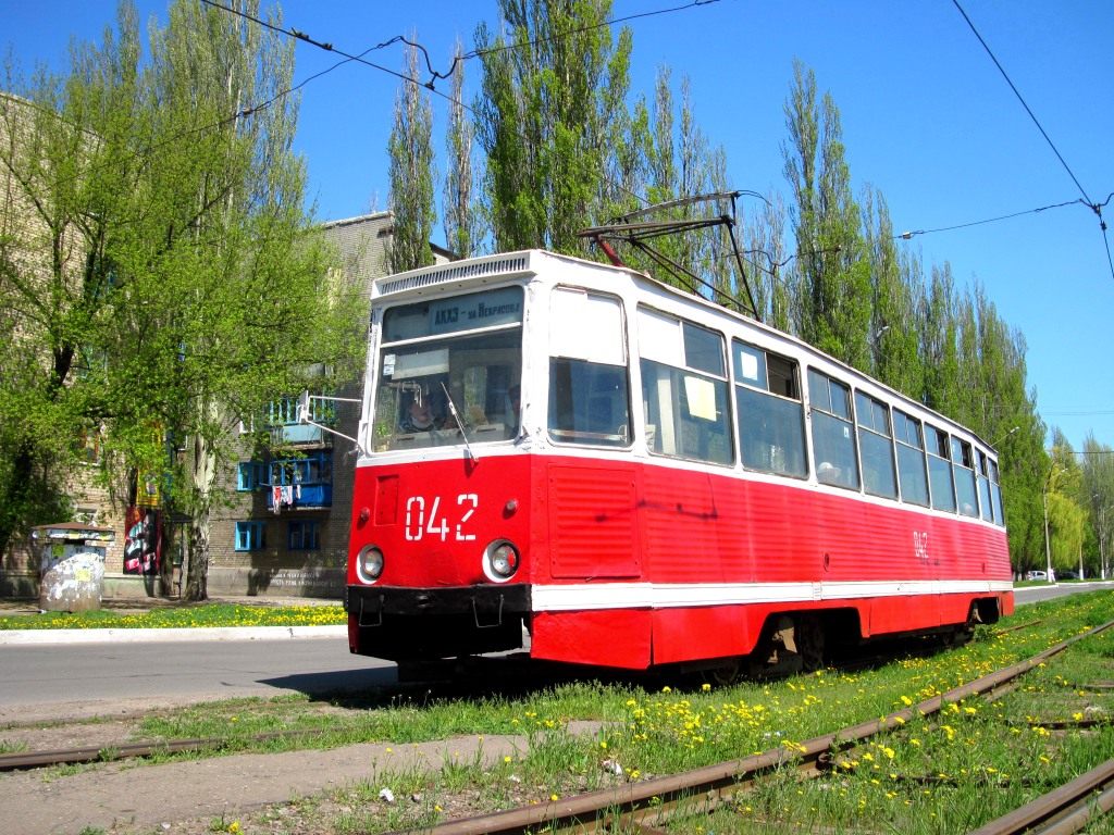 Авдеевка, 71-605 (КТМ-5М3) № 042