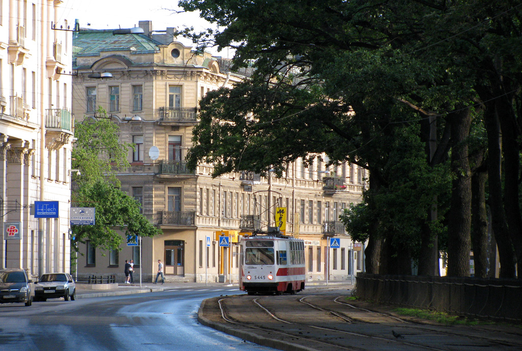Санкт-Петербург, ЛМ-68М № 5445