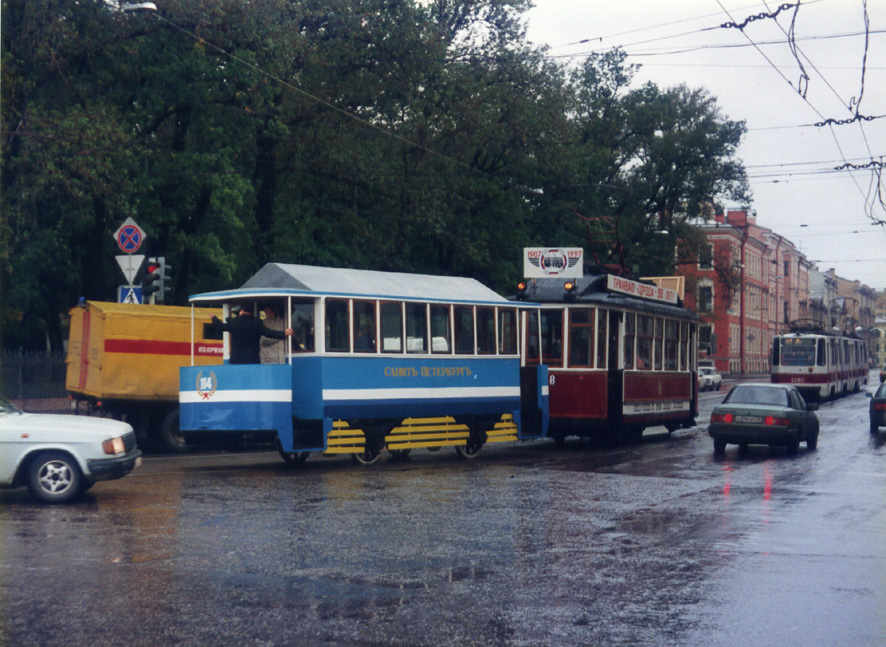 Санкт-Петербург, Конка № 114; Санкт-Петербург, Двухосный моторный вагон № 1028; Санкт-Петербург — Парад на 90-летие трамвая