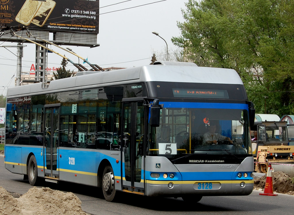 Алматы, YoungMan JNP6120GDZ (Neoplan Kazakhstan) № 3128 Алматы, YoungMan JNP6120GDZ (Neoplan Kazakhstan) № 3128