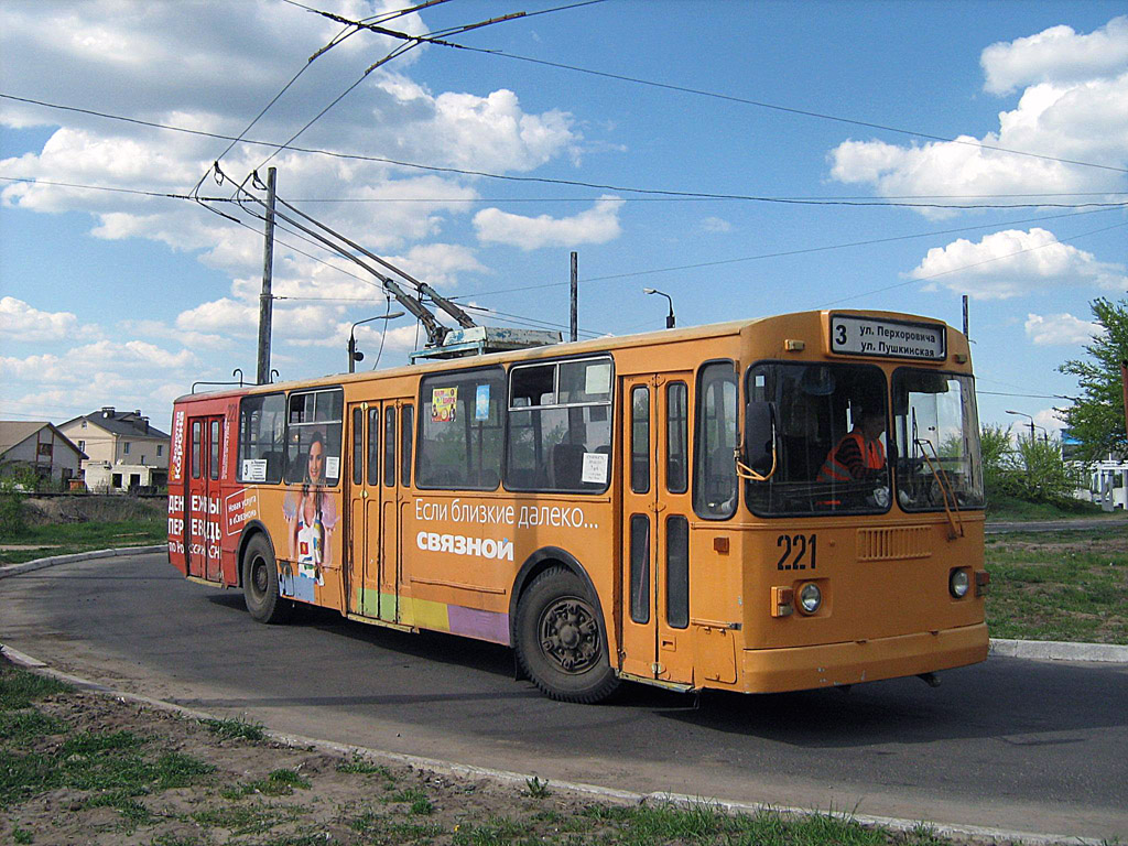 Voronezh, ZiU-682G-012 [G0A] Br. 221