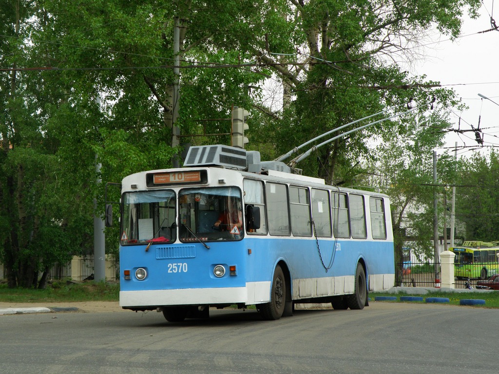 Нижний Новгород, Нижтролл (ЗиУ-682Г) № 2570