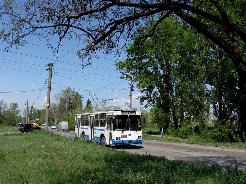 Krywyj Rih, YMZ Т2 mod. 7 Nr. 660