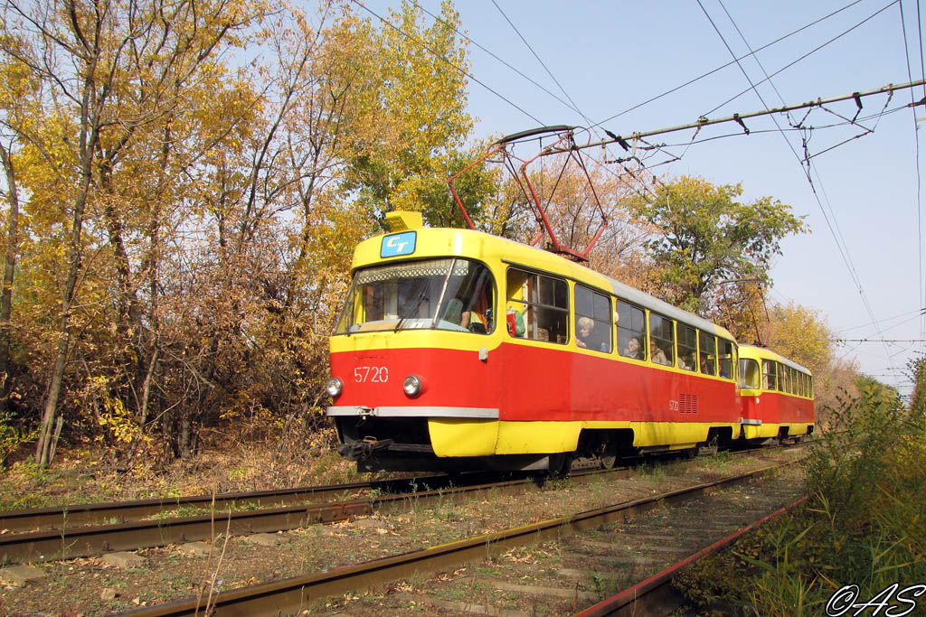 Волгоград, Tatra T3SU № 5720; Волгоград, Tatra T3SU № 5718