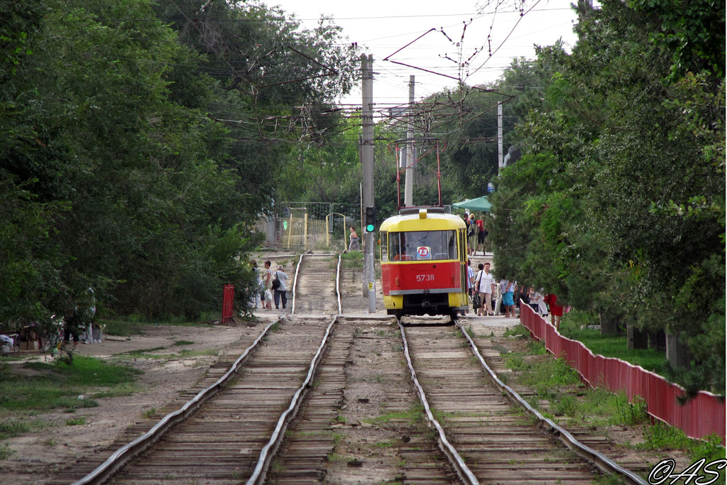 Волгоград, Tatra T3SU № 5738; Волгоград — Трамвайные линии: [5] Пятое депо — Линия 13-го трамвая