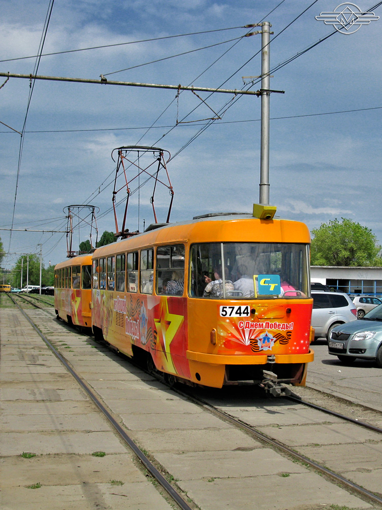 Волгоград, Tatra T3SU № 5743; Волгоград, Tatra T3SU № 5744