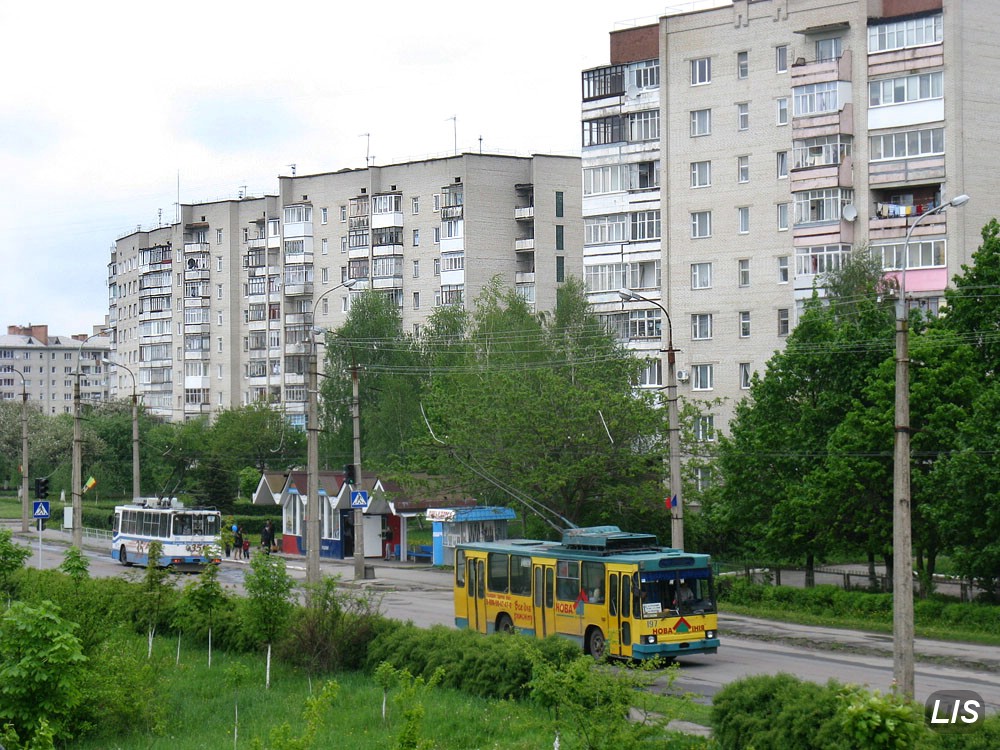 Луцк, ЮМЗ Т2 № 197