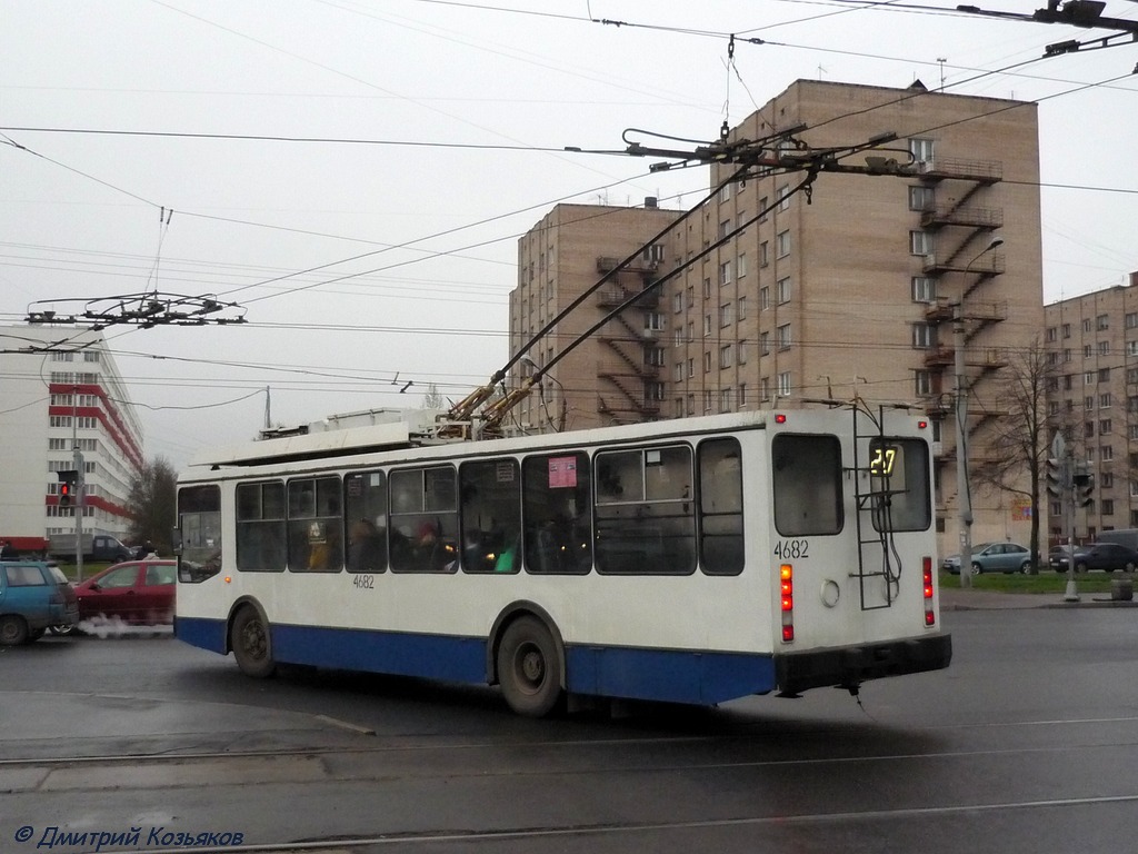 Санкт-Петербург, ПТЗ-5283 № 4682