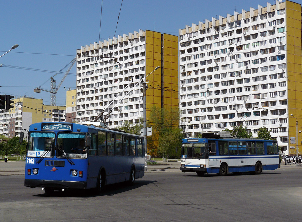 Dnipro, ZiU-682G-016 (018) № 2143; Dnipro, YMZ T1R (Т2P) № 1066