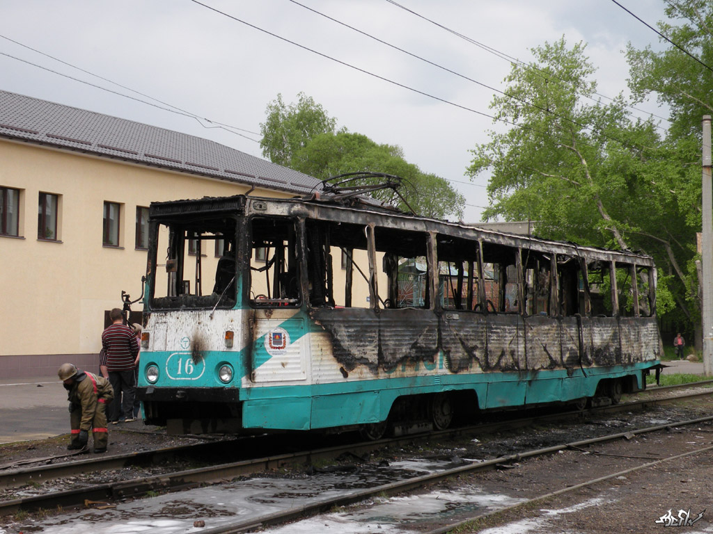 Omsk, 71-605 (KTM-5M3) N°. 16