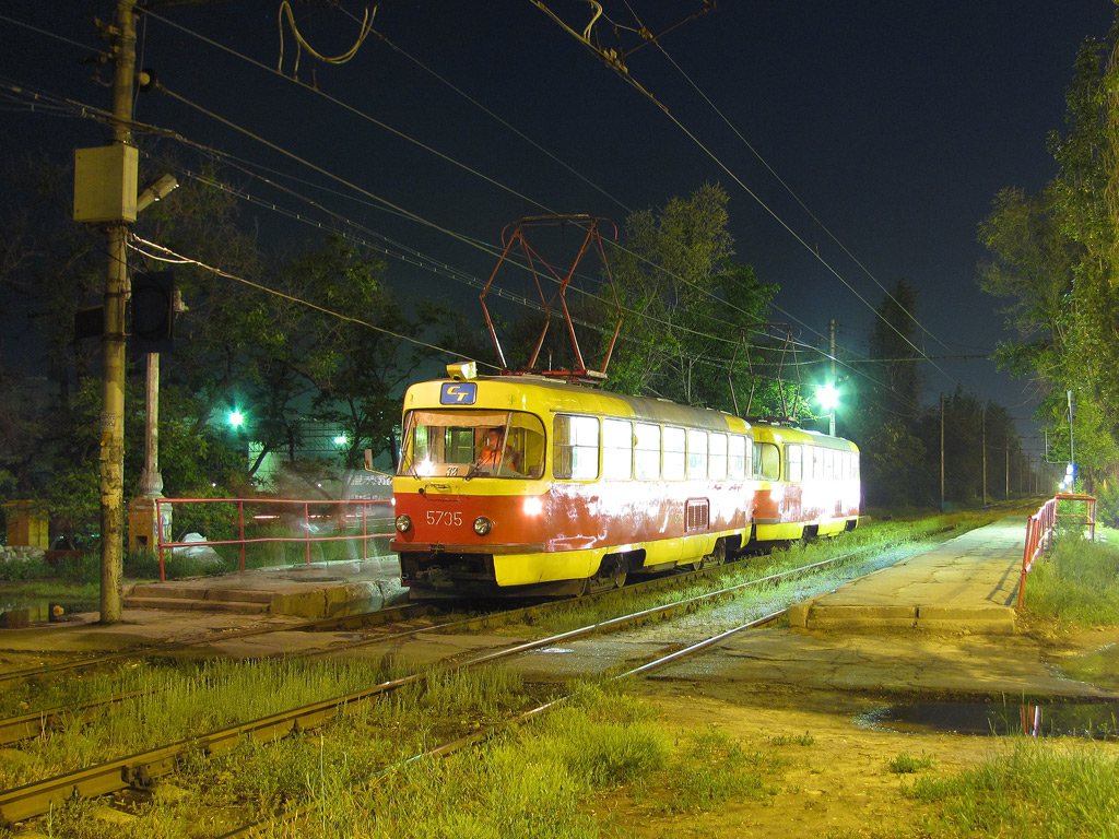 Волгоград, Tatra T3SU № 5735; Волгоград, Tatra T3SU № 5742