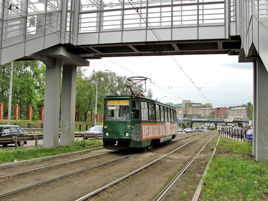 Казань, 71-605 (КТМ-5М3) № 1233 Казань, 71-605 (КТМ-5М3) № 1233