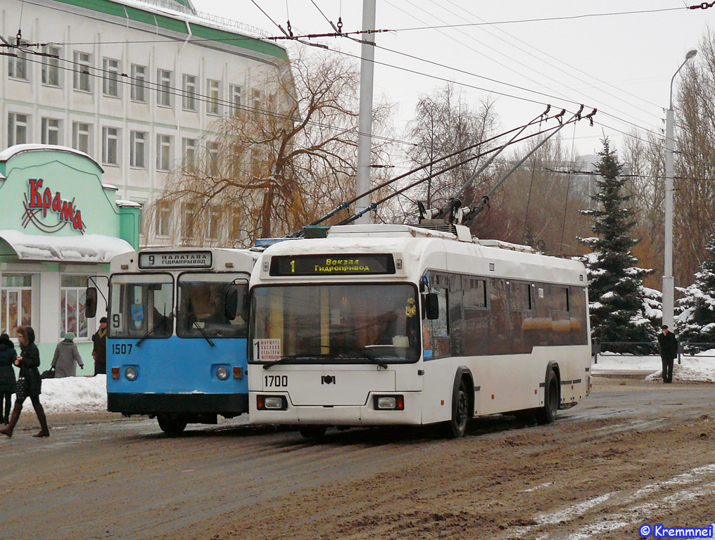 Гомель, БКМ 32102 № 1700