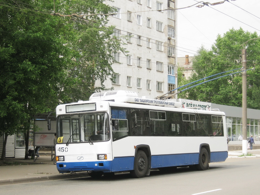 Киров, БТЗ-52764Р № 450