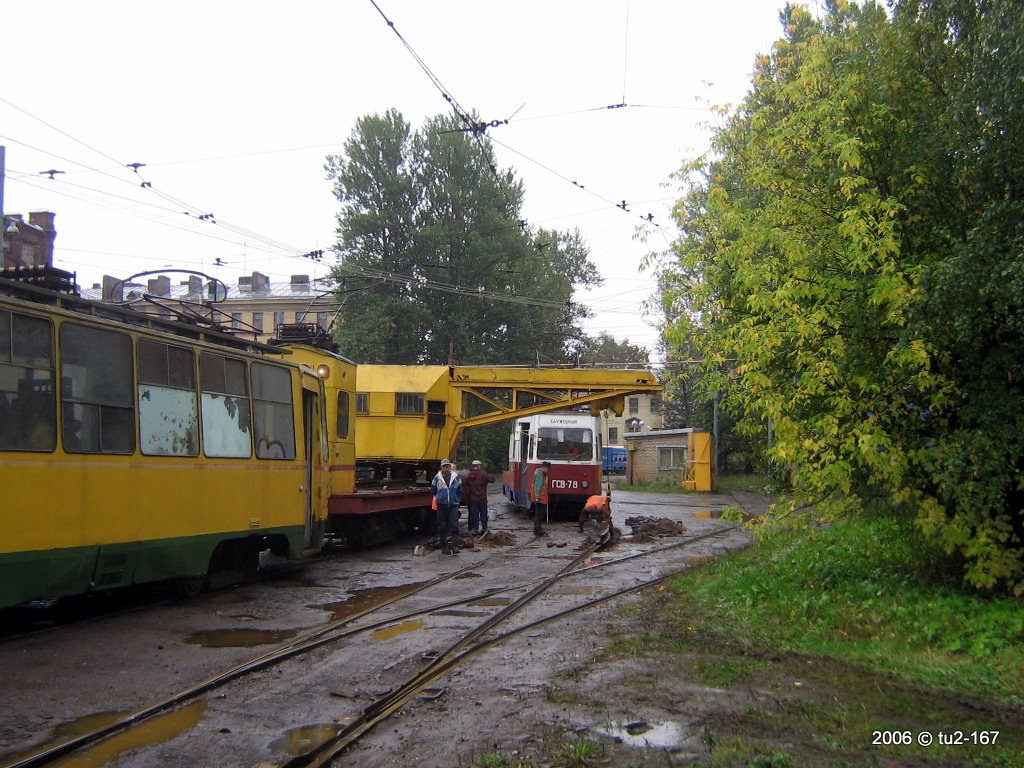 聖彼德斯堡, LM-68M # ГСВ-78; 聖彼德斯堡 — Track repairs