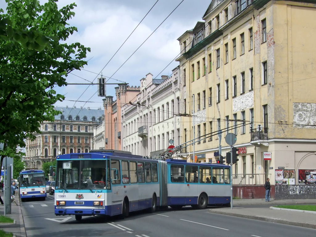 Рига, Škoda 15Tr02/6 № 13081