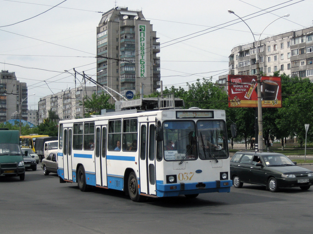 Сумы, ЮМЗ Т2 № 037