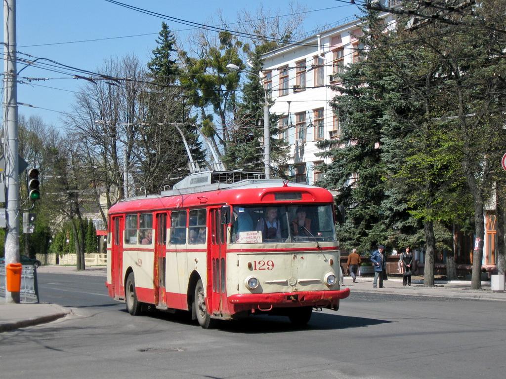 Ровно, Škoda 9TrHT28 № 129