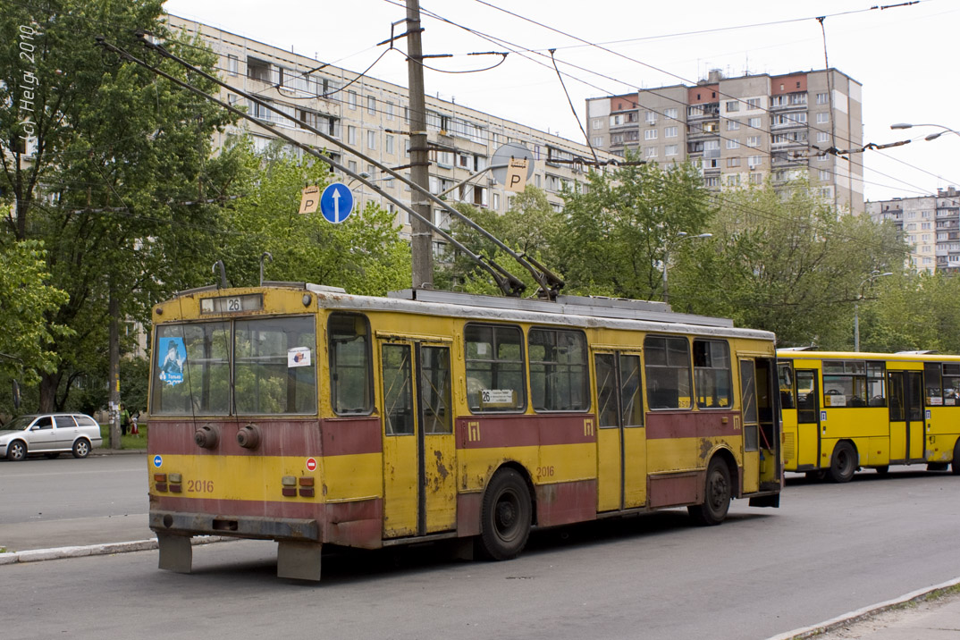 Киев, Škoda 14Tr02/6 № 2016