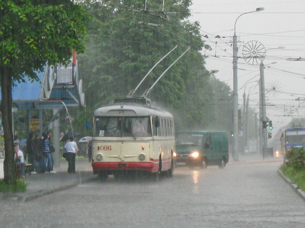Ровно, Škoda 9TrH27 № 086