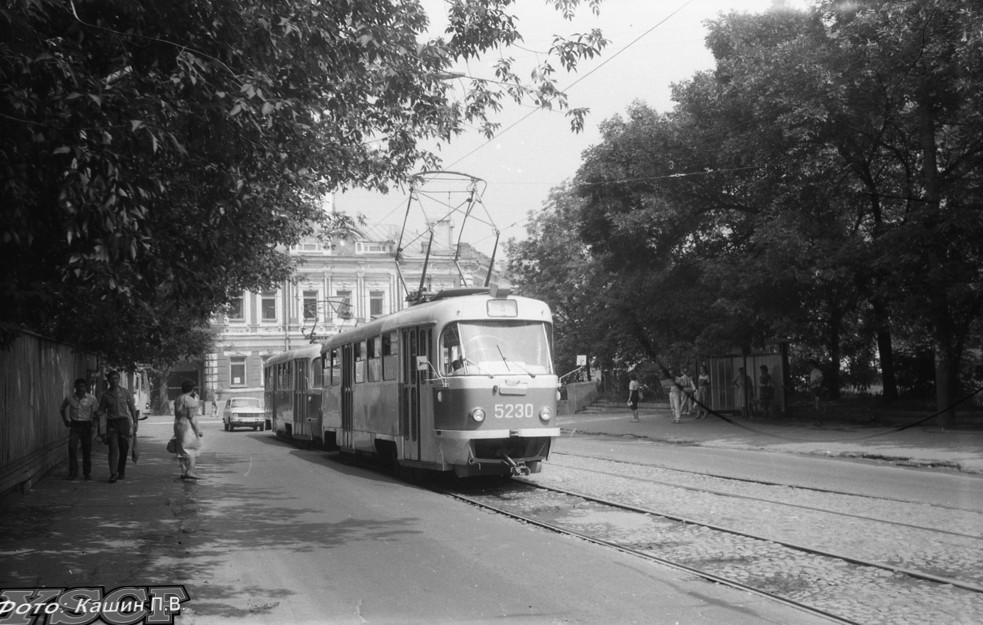 Moskva, Tatra T3SU Br. 5230