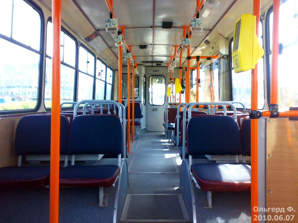 Вильнюс, Škoda 14Tr13/6 № 2587