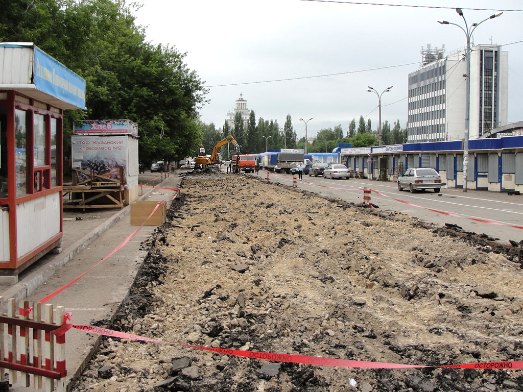 Kazan — Constuction of new tram line on Energetics and Serov streets