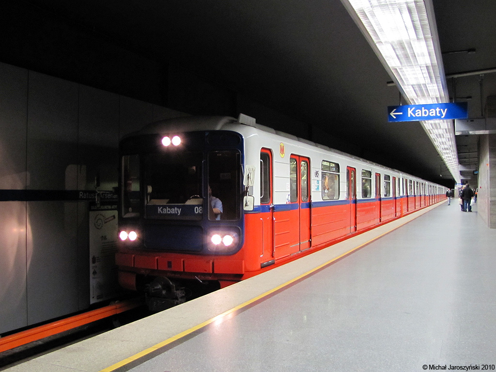 Варшава, 81-572 № 015