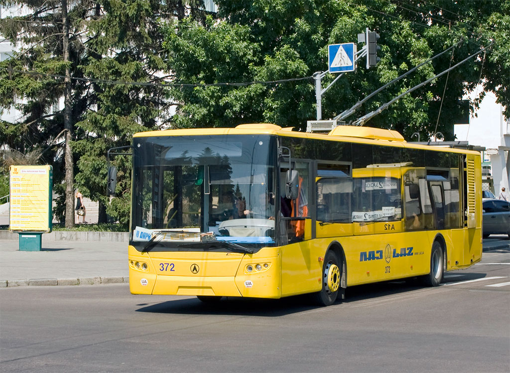 Čerkasy, LAZ E183D1 č. 372