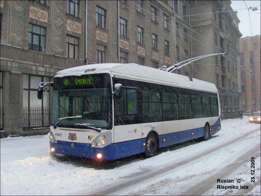 Рига, Škoda 24Tr Irisbus Citelis № 19881