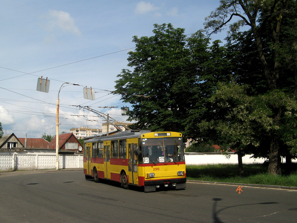 Киев, Škoda 14Tr02/6 № 296