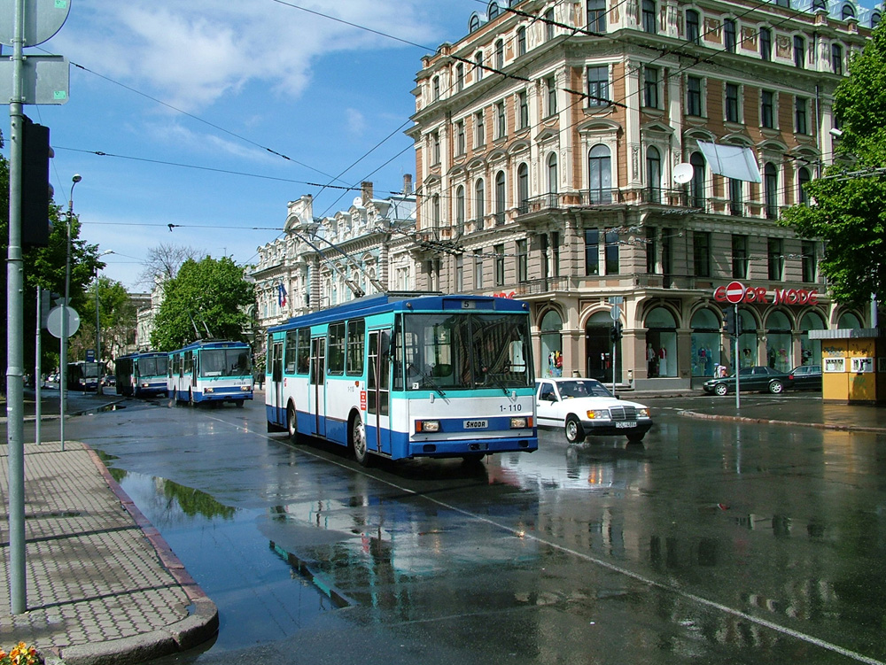 Рига, Škoda 14Tr89/6 № 1-110