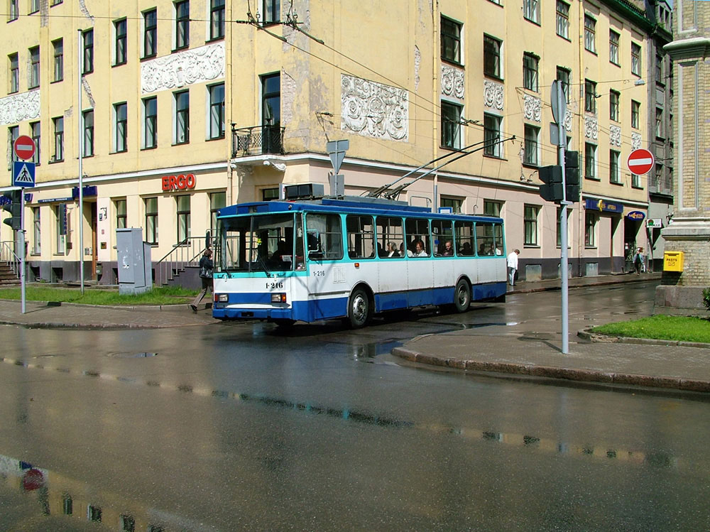 Рига, Škoda 14Tr02/6 № 1-216