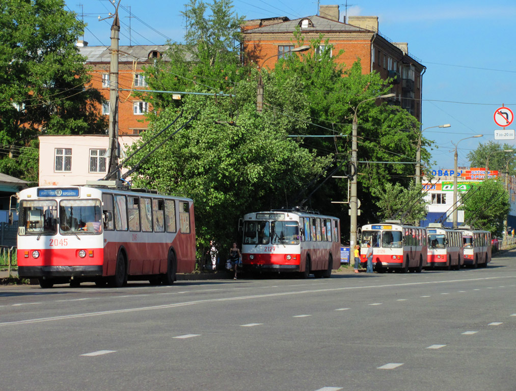 Izsevszk, ZiU-682V-012 [V0A] — 2045; Izsevszk, ZiU-682G [G00] — 2127; Izsevszk — Miscellaneous photos