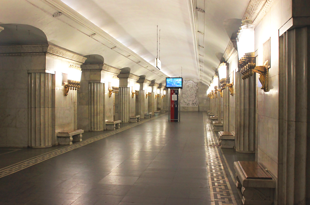 Москва — Метрополитен — [3] Арбатско-Покровская линия