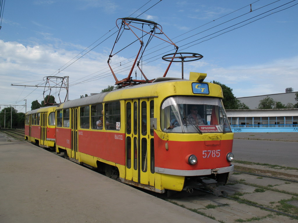Wołgograd, Tatra T3SU Nr 5785; Wołgograd, Tatra T3SU Nr 5780 Wołgograd, Tatra T3SU Nr 5785; Wołgograd, Tatra T3SU Nr 5780