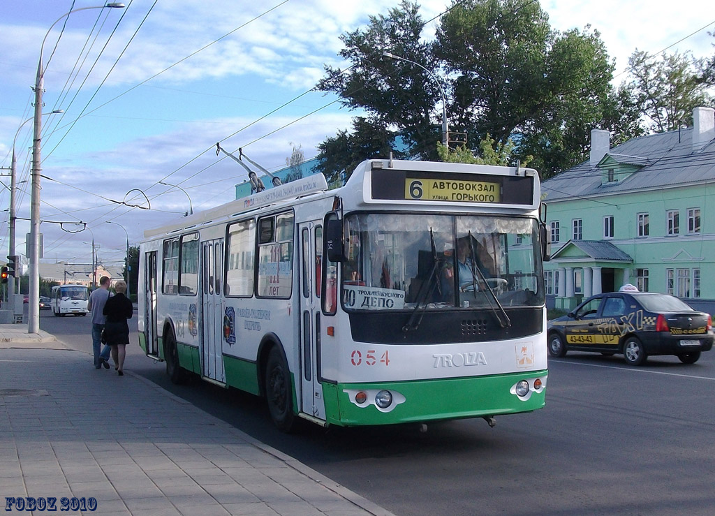 奧廖爾, ZiU-682G-016 (018) # 054