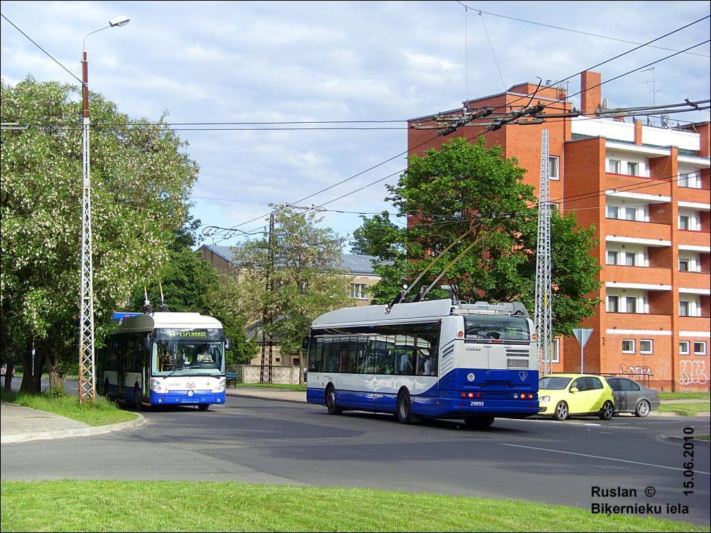 Рига, Škoda 24Tr Irisbus Citelis № 29299; Рига, Škoda 24Tr Irisbus Citelis № 29092